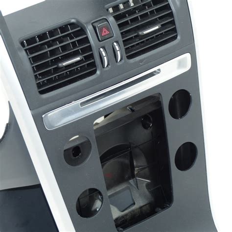 Interni Volvo V50 con consolle centrale