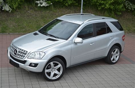Mercedes-Benz ML 320 CDI in azione