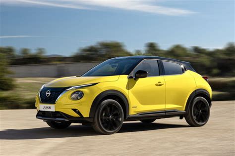 Nissan Juke primo modello con fari a L