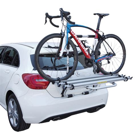 Portabici posteriore montato su Mercedes Classe C SW