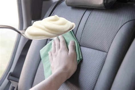 Interni auto puliti e igienizzati