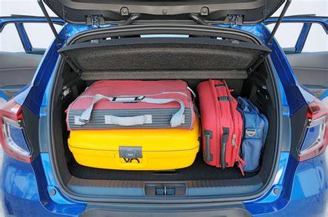 Baule Renault Captur con divano scorrevole