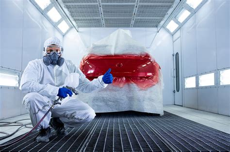 Preparazione alla verniciatura dell'auto