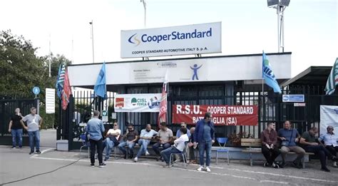 Lavoratori Cooper Standard in sciopero
