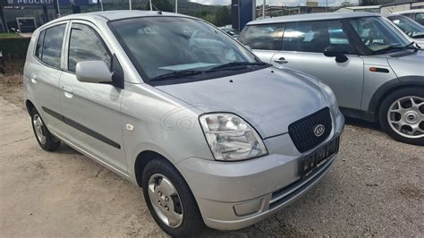 Kia Picanto 2005 on road