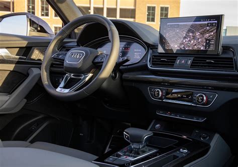 Interni Audi SQ5 con Virtual Cockpit