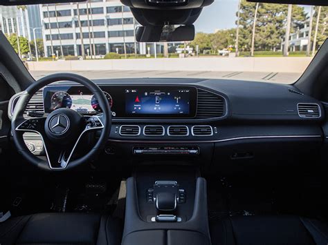 Interni Mercedes GLE Coupé con schermi MBUX