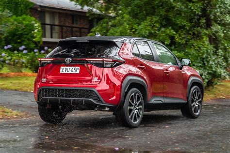 Toyota Yaris Cross in ambiente naturale