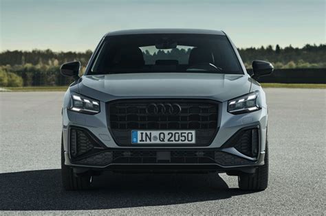Audi Q2 vista frontale e laterale