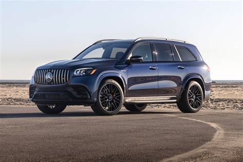 Mercedes-Benz GLS in ambiente urbano