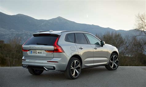 Grafico prezzi e versioni Volvo XC60