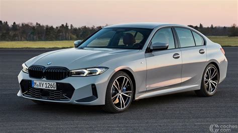 BMW Serie 3 M Sport in curva
