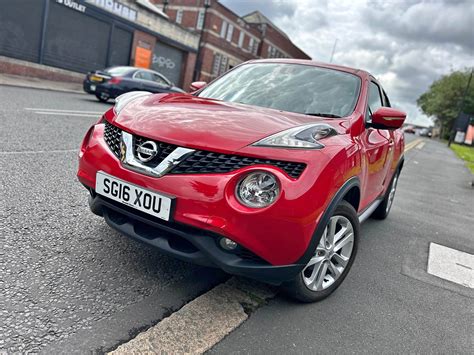 Nissan Juke incidentata frontale
