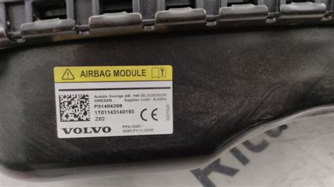 Sistema airbag pedoni Volvo V40