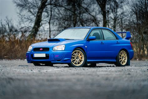 Subaru Impreza WRX STI Petter Solberg Edition blu con spoiler