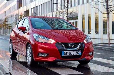 Nissan Micra 1.2 benzina in città