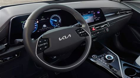 Interni Kia Niro con display panoramico