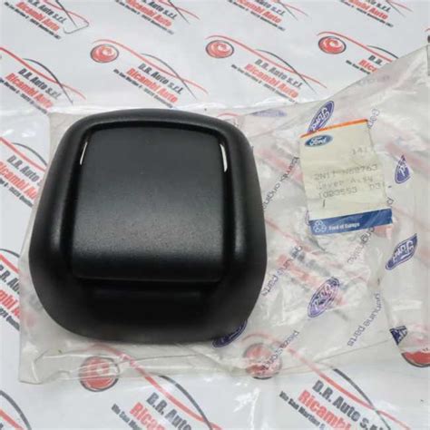 Maniglia alza sedile rotta Ford Fiesta MK5