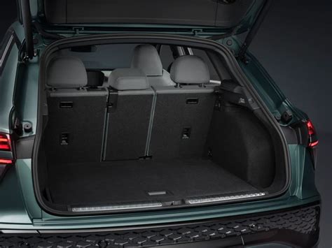 Bagagliaio Audi Q3 con diverse configurazioni