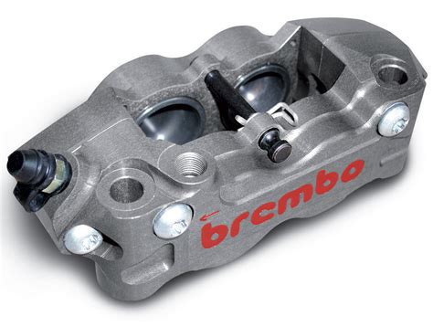 Dettaglio pinza freno Brembo 6 pistoncini