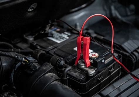 Schema comparativo capacità e corrente di spunto batteria auto