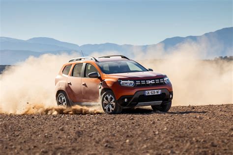 Dacia Duster in un salone espositivo