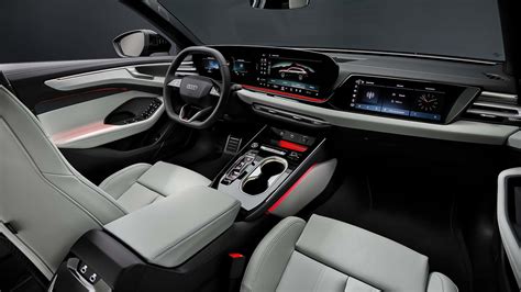 Interni Audi A4 Avant con cruscotto digitale