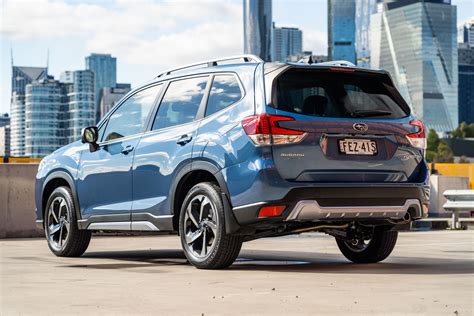 Subaru Forester in diverse colorazioni