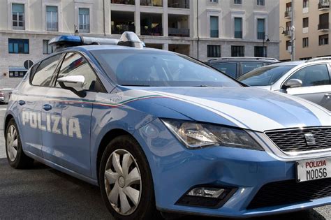 auto rubata polizia
