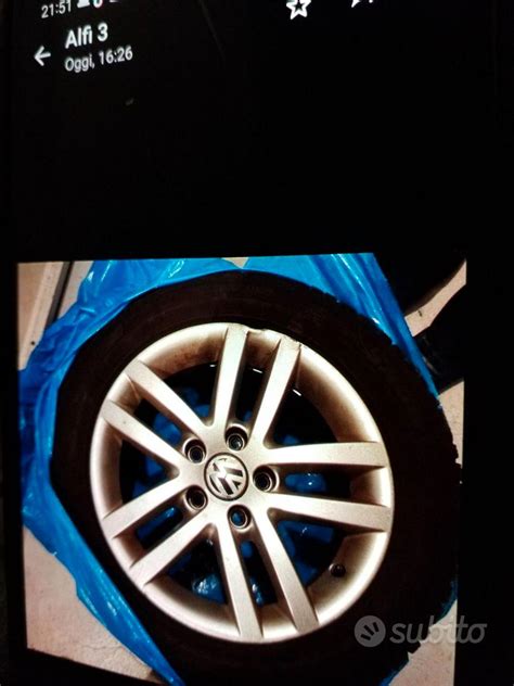Volkswagen Polo con diversi tipi di cerchioni