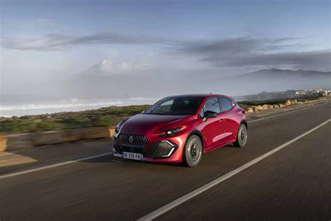 Renault Clio in movimento