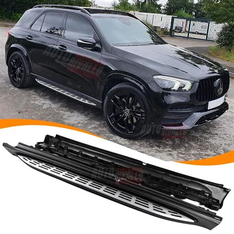 Mercedes GLE con gruppi ottici a LED