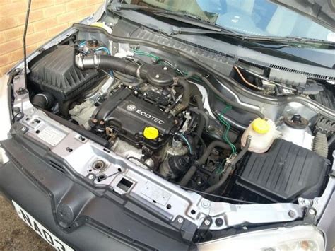 Opel Corsa D engine bay detail