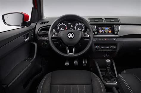 Interni Skoda Fabia con soluzioni Simply Clever