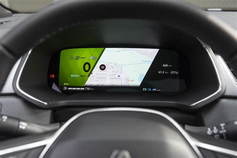 Interni Renault Symbioz con display OpenR Link