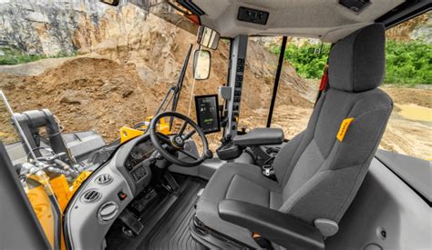 Schema di una cabina ROPS e FOPS su un escavatore Volvo