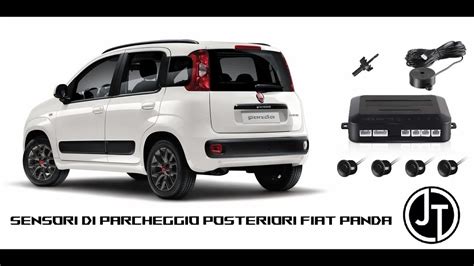 Fiat Panda in un parcheggio