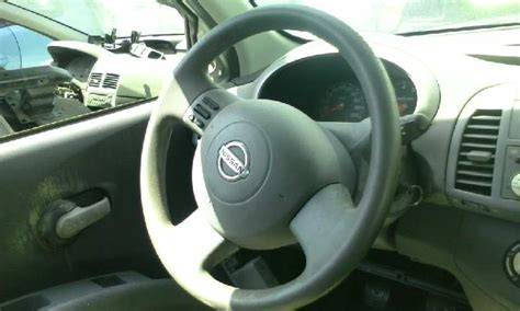 Nissan Micra K12 volante