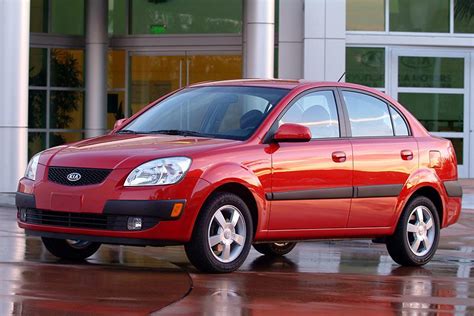 Kia Rio 2006 vista frontale