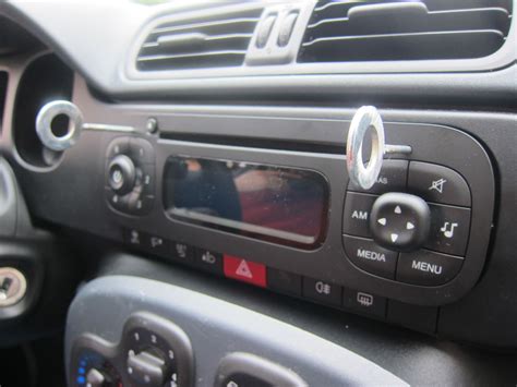 Fiat Panda con presa USB e AUX in plancia