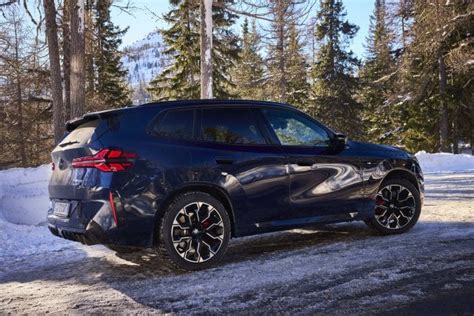 BMW X3 di profilo
