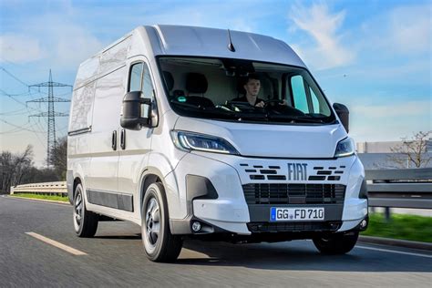 Fiat Ducato in un contesto urbano