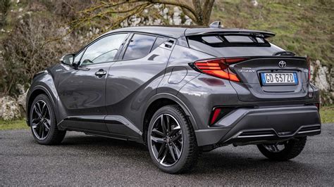 Dettaglio cerchi in lega Toyota C-HR GR Sport