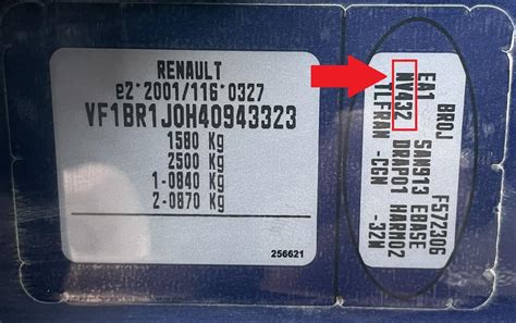 Esempio di etichetta con codice colore su una Renault