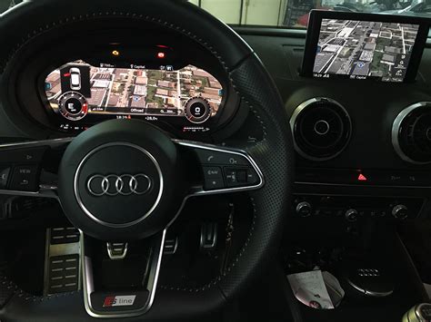 Interni dell'Audi A3 con l'Audi Virtual Cockpit