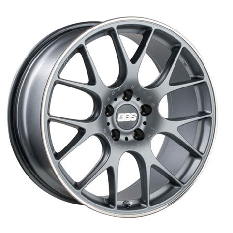 Dettaglio del cerchio BBS CH-R con scritta 