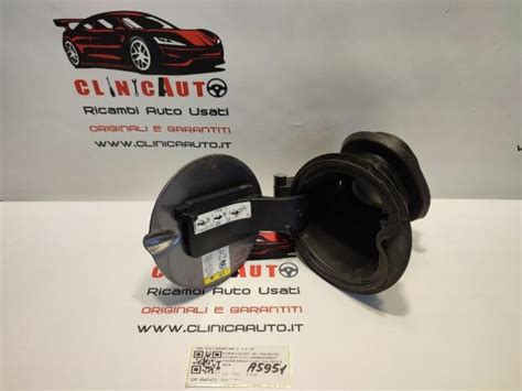 Dettaglio sportellino carburante Ford Easy Fuel