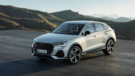 Nuova Audi Q3 Sportback vista 3/4 anteriore