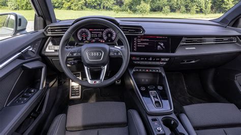 Interni Audi A1 allstreet con sistema MMI
