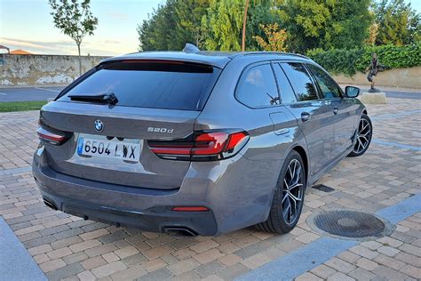 Vista posteriore BMW Serie 5 Touring